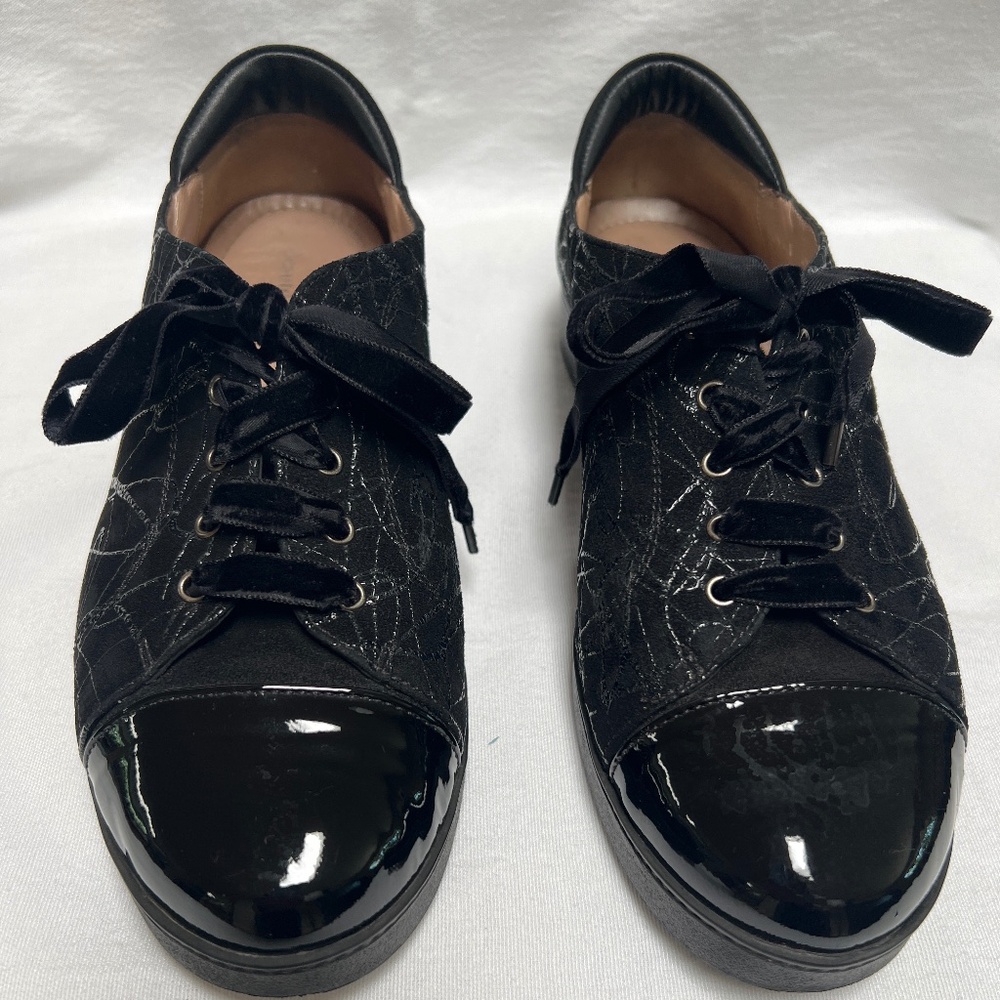 BeautiFeel Cella LR Suede Black/Silver Abstract Comfort Cap Toe